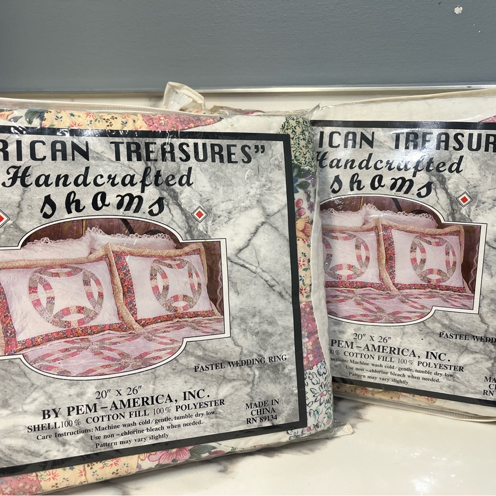 American Treasures Handcrafted‎ Shams - Picture 2 of 5